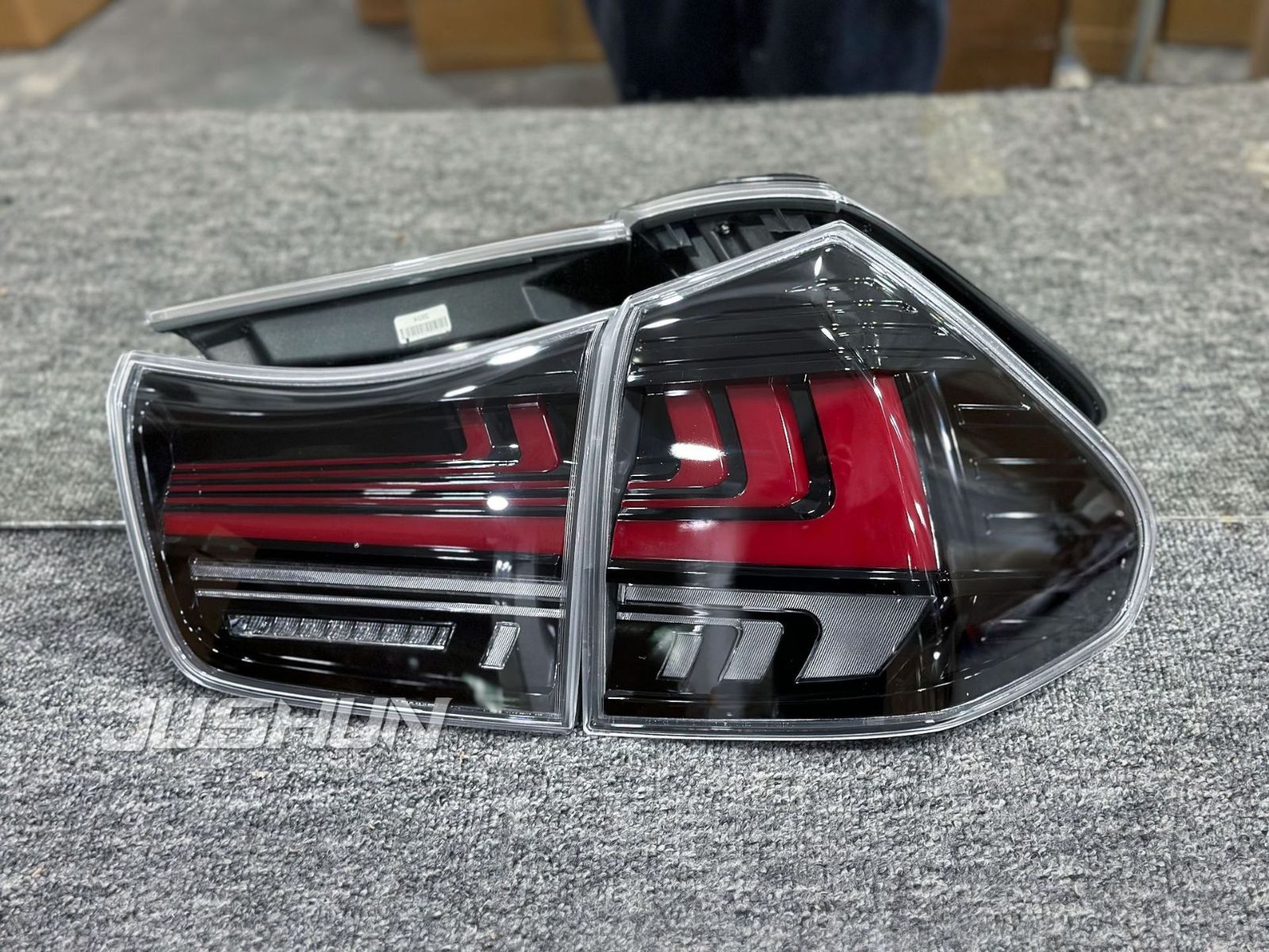 2003-2008年モデル レクサス RX300 RX350 尾灯総成 改装新型LEDデイタイムランニングランプ ブレーキランプ 10.17