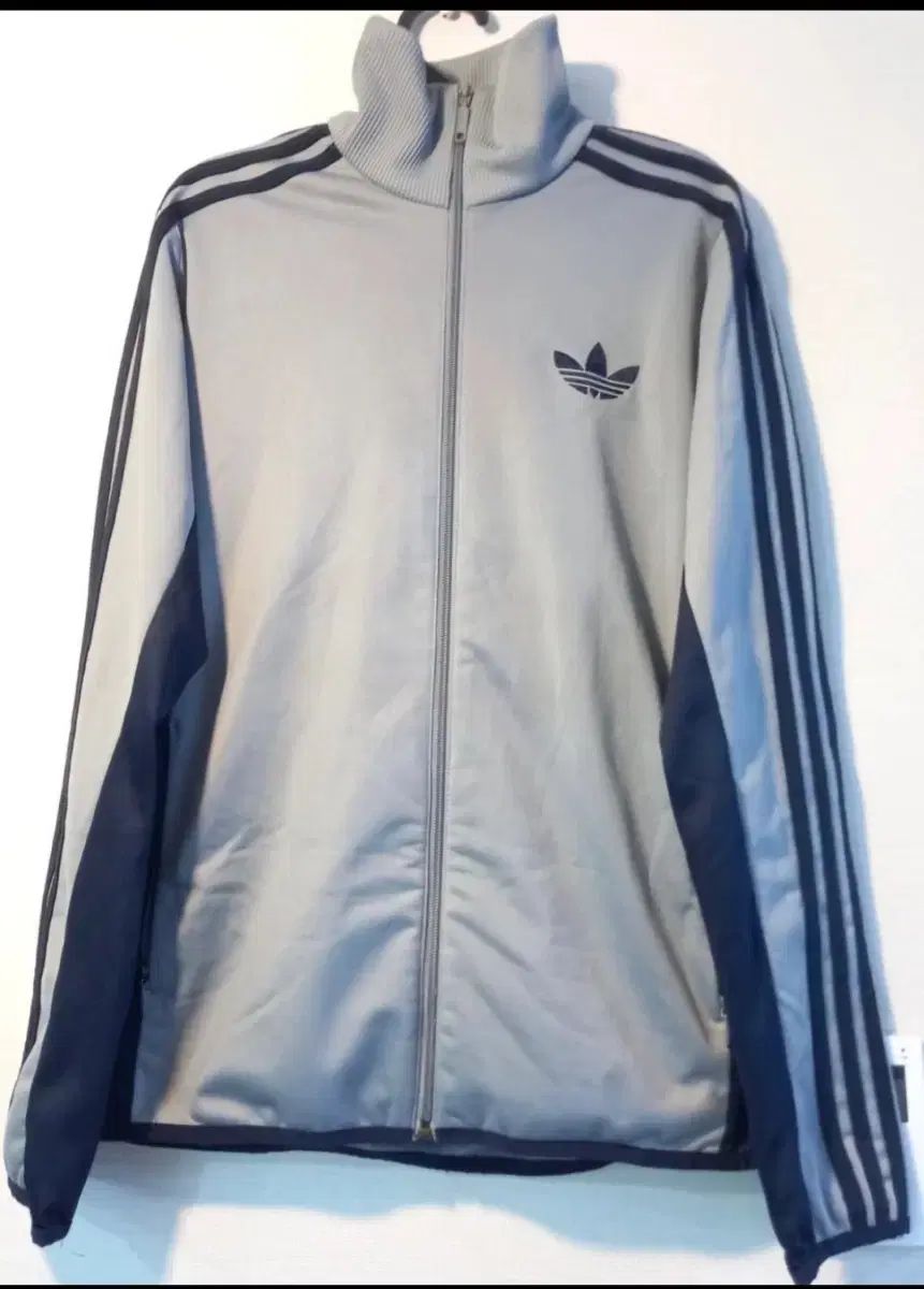 adidas アディダス グレー ネイビー ジャージ