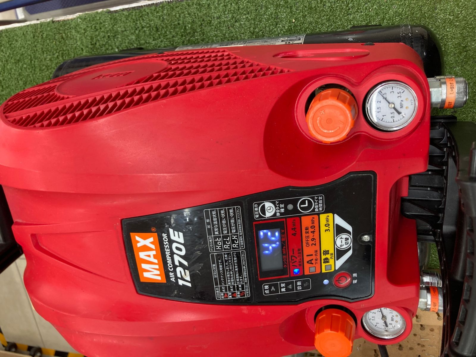 MAX マックス エアコンプレッサー AK-HH1270E3 高圧（マックス(MAX)の  