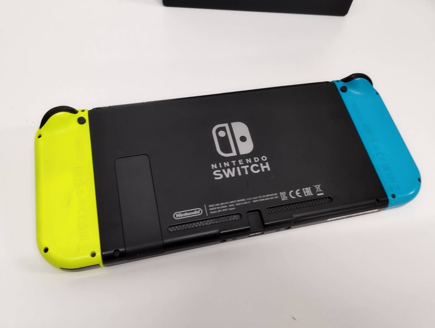 Nintendo Switch 本体 HAC-001(-01) 2020年製 Nintendo Switch 本体