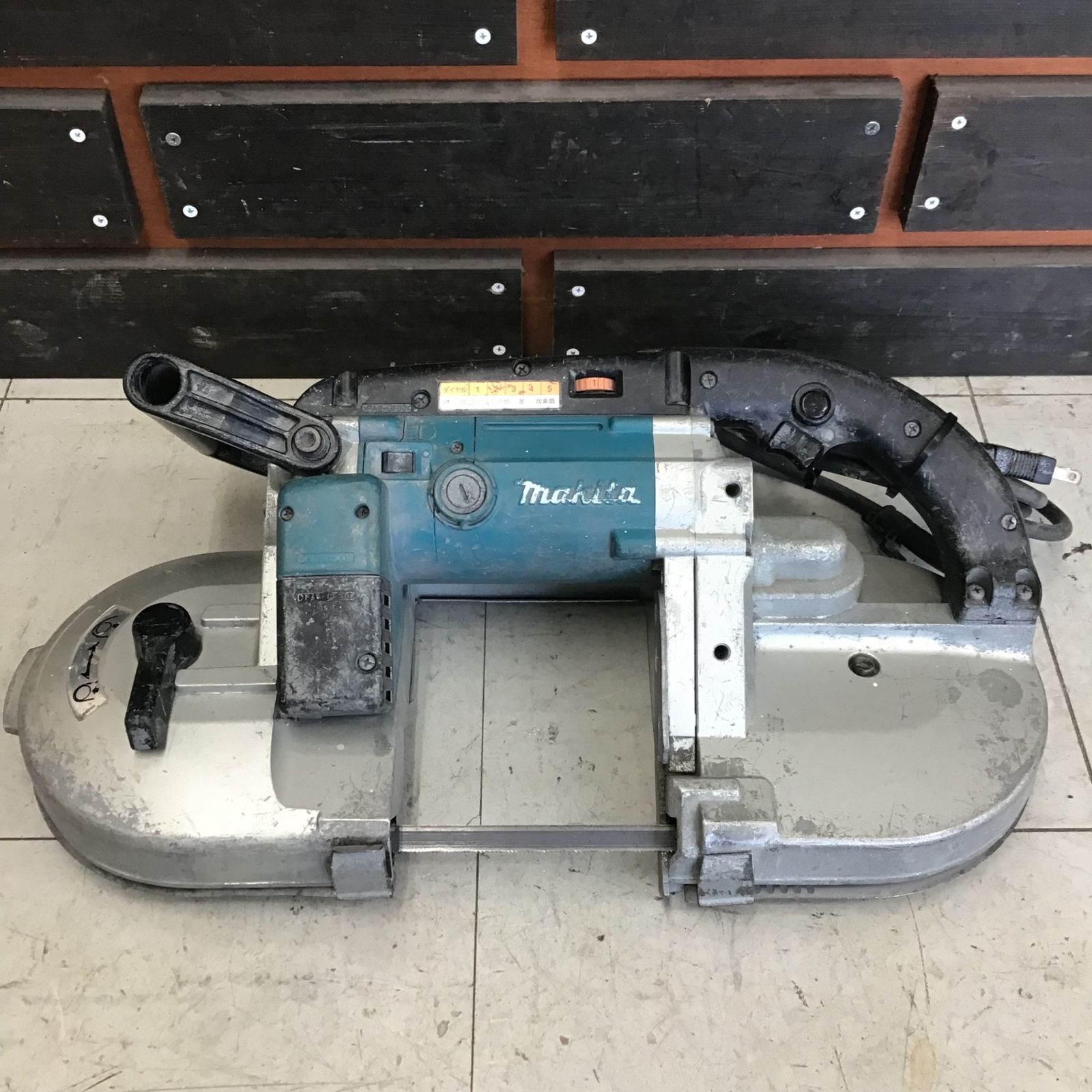 中古品】マキタ/makita ポータブルバンドソー 2107F 【鴻巣店】 - メルカリ