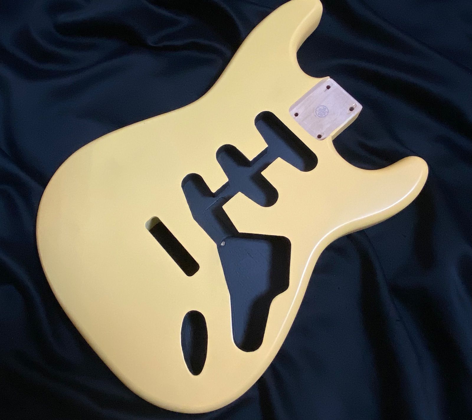 ストラトタイプ ボディ NO BLAND ストラトキャスタータイプ ボディ