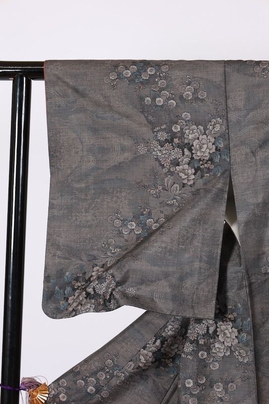 本場大島紬 泥染め 藍染め 茶 九マルキ 花 T587 - メルカリ