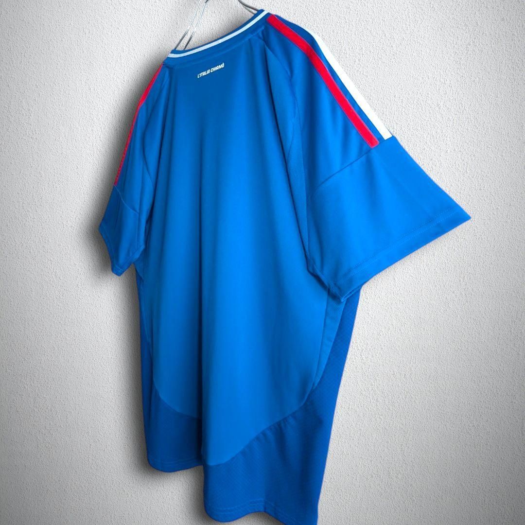 なビッグシルエット