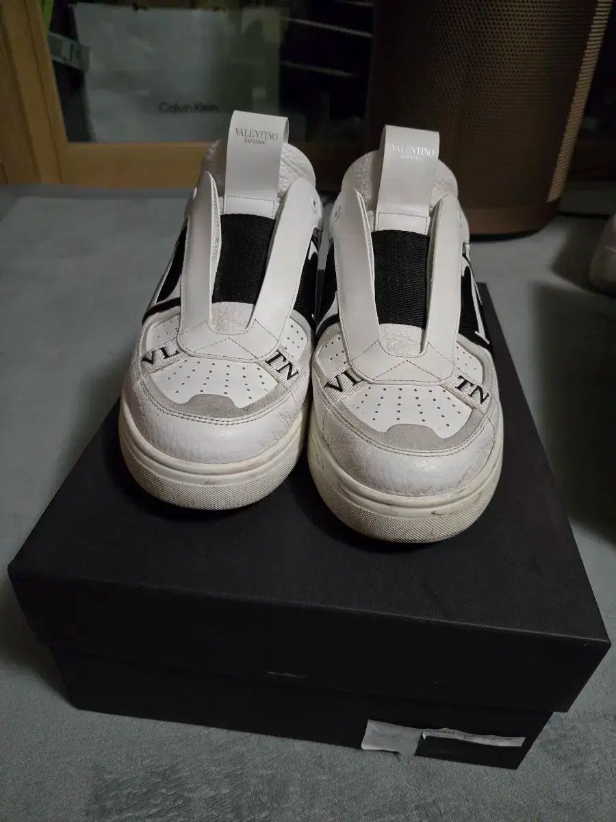 VALENTINO ヴァレンティノ スニーカーズ スリッポン