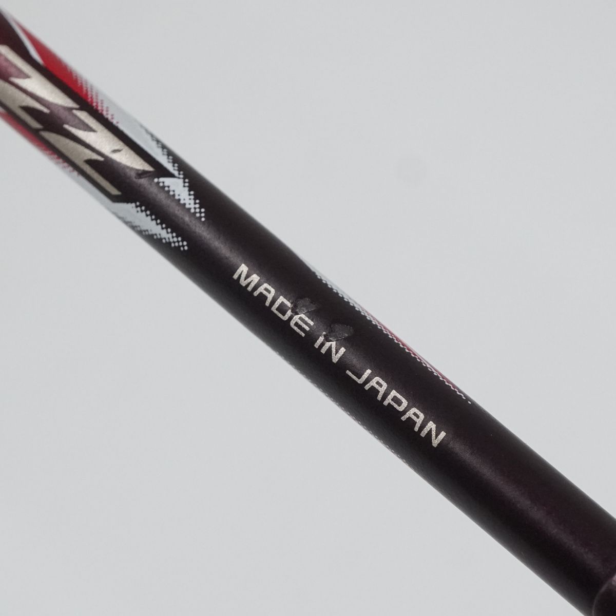 新品・未使用 バドミントンラケット YONEX AX100ZZ KRNI 4U6 Amazon | ヨネックス アストロックス 100 ZZ バドミントン
