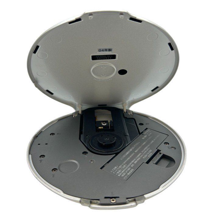 SONY D-NE20 ポータブルCDプレーヤー　ジャンク扱い スタフ屋 ポータブルCDプレーヤー(SONY CD WALKMAN D-NE20)