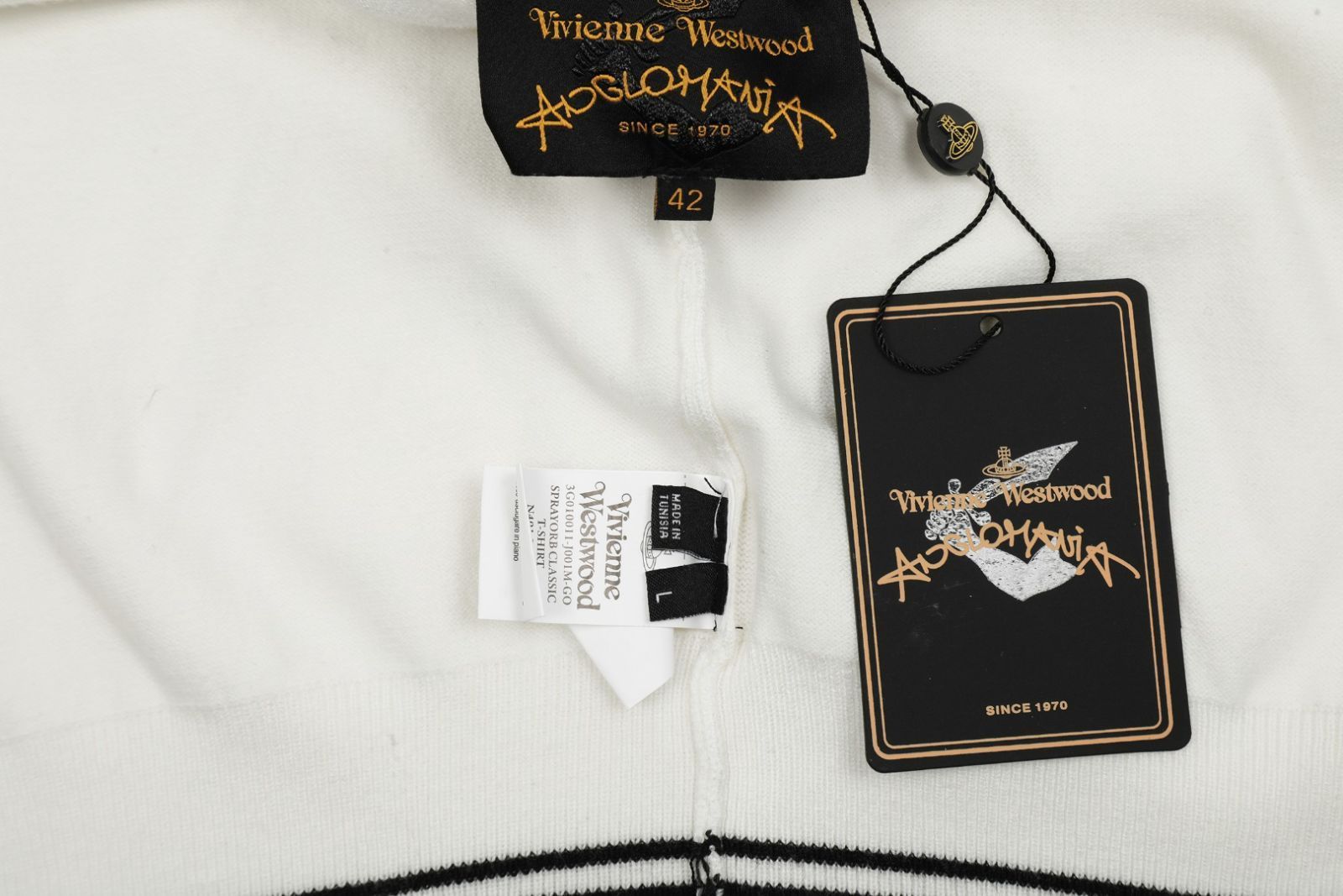 【新品未使用】vivienne westwoodベアトップ刺繍ロゴ 新品未使用タグ付き✨ヴィヴィアンウエストウッド✨エンブロイ