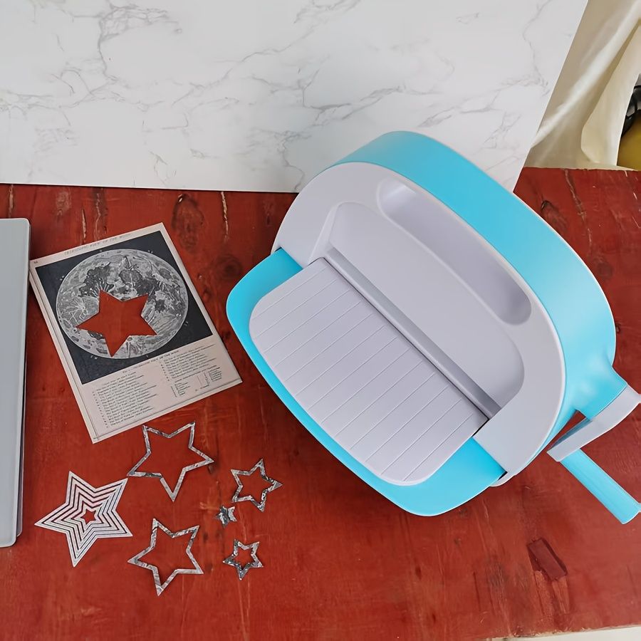 1000 枚イラスト投稿企画901枚目】 ドーナツ食べたい。 （新iPadの為、Apple Pencil無しの指で描いてます☝️） #じんぐーあーと, image size:900x900