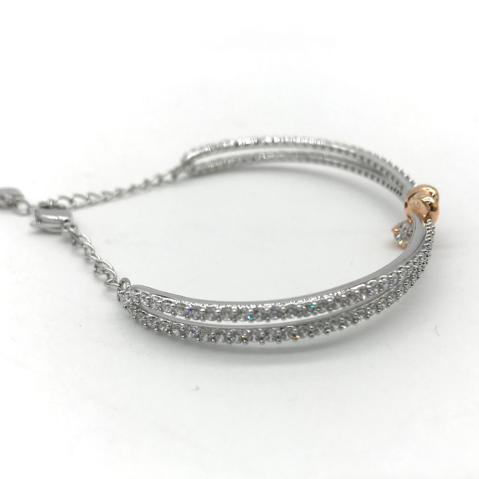 Swarovski Lifelong Heart クリスタル ハート バングル Amazon.com: Swarovski Lifelong Heart Bangle Bracelet