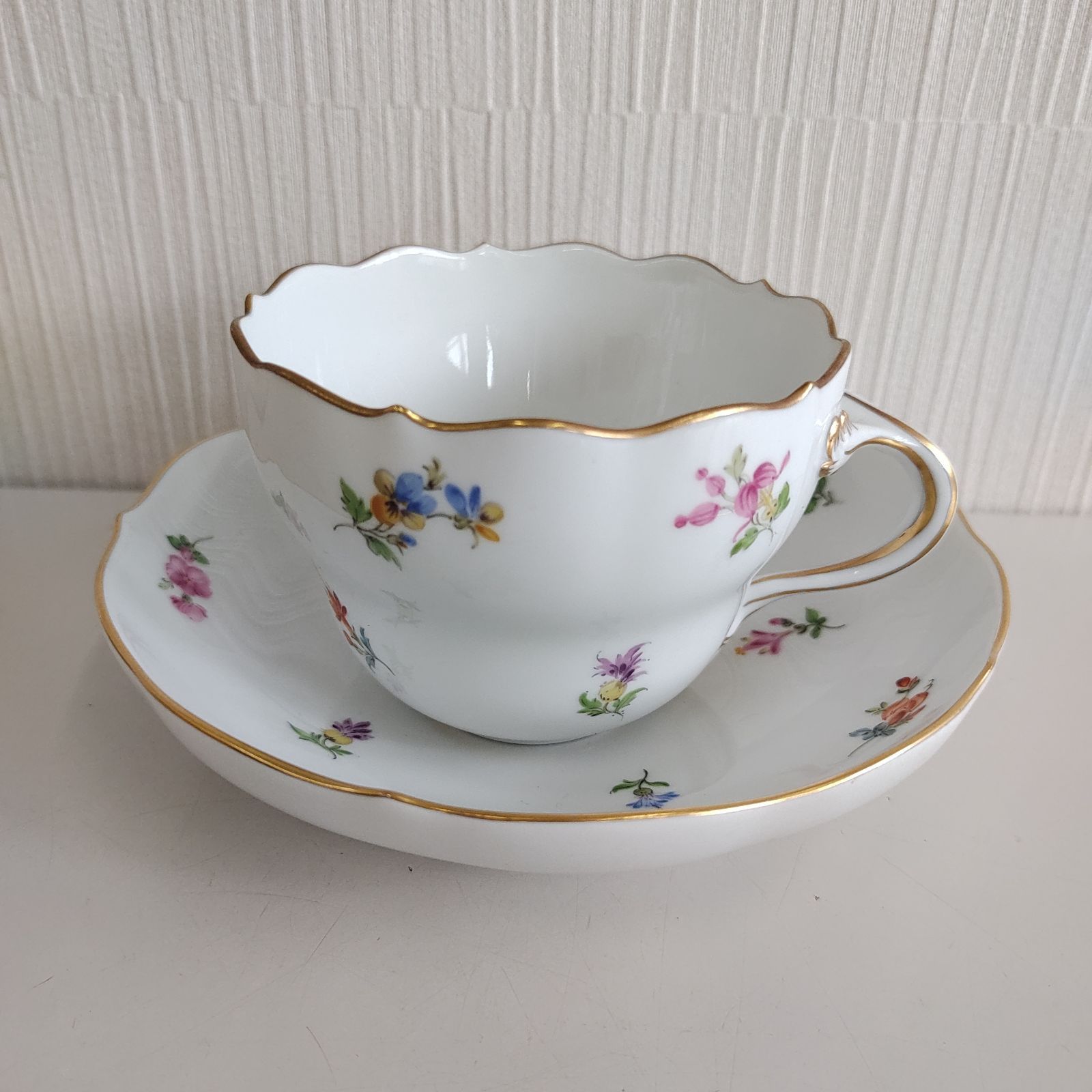 未使用 マイセン カップ＆ソーサー MEISSEN マイセン スキャタードフラワー ティー&コーヒー兼用 カップ