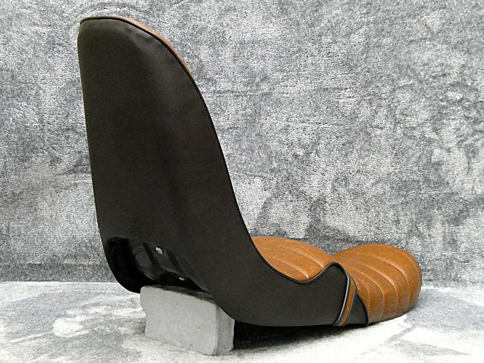 へっぽこ社長 外装