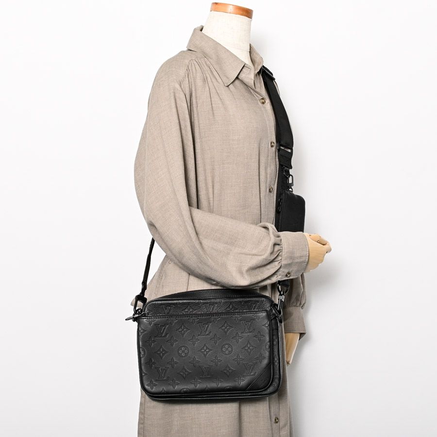 LOUIS VUITTON ルイヴィトン ショルダーバッグ トリオメッセンジャー