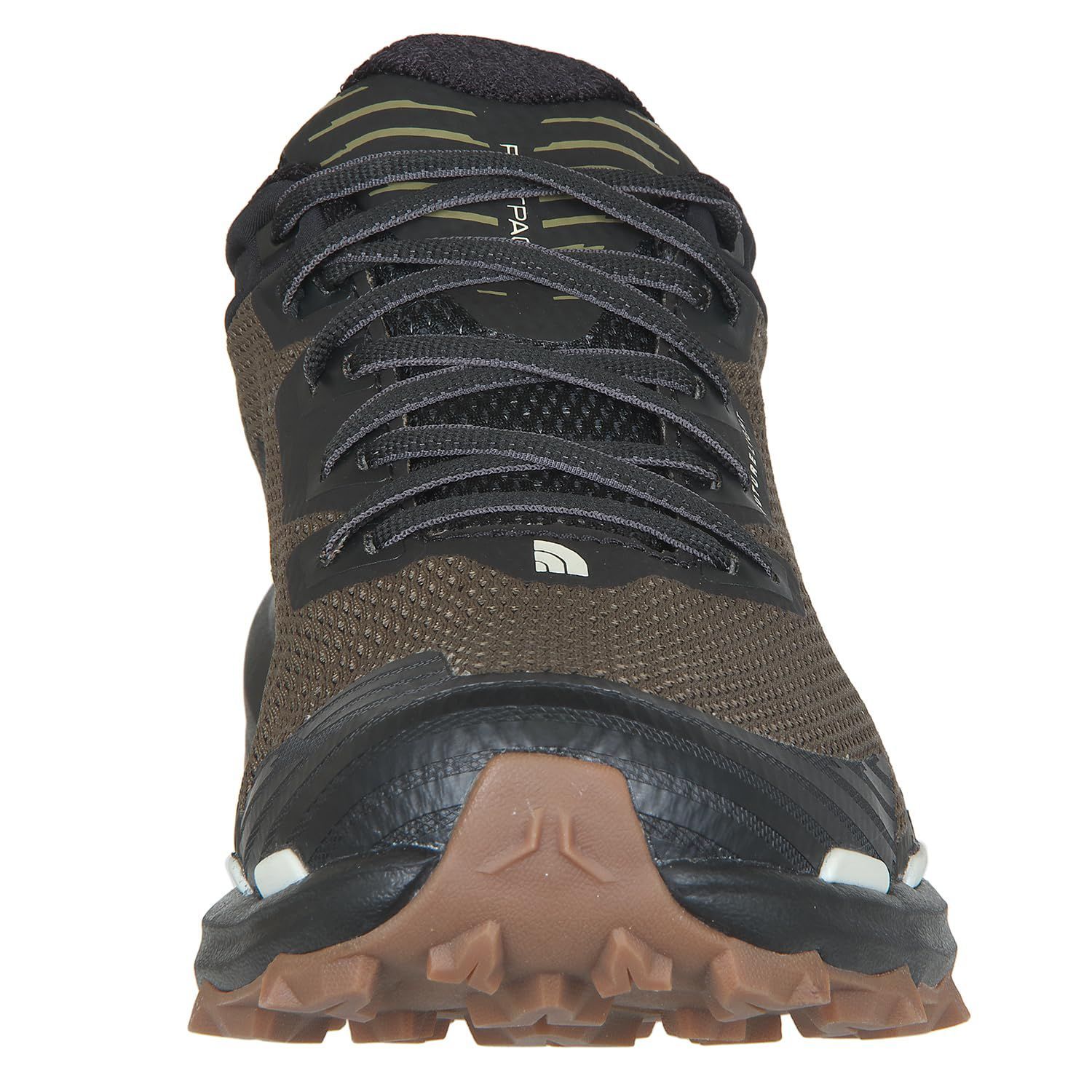 トレッキングシューズ