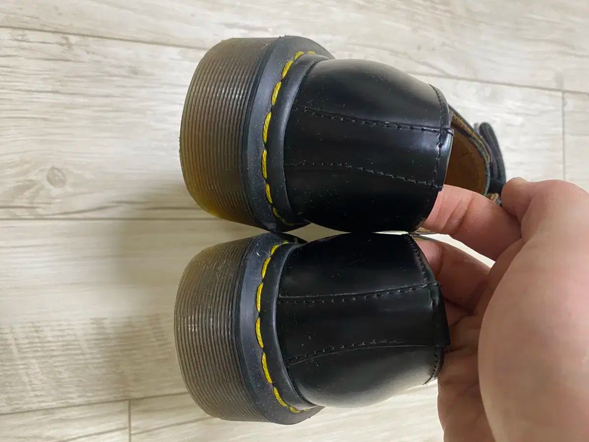 MARTENS ドクターマーチン