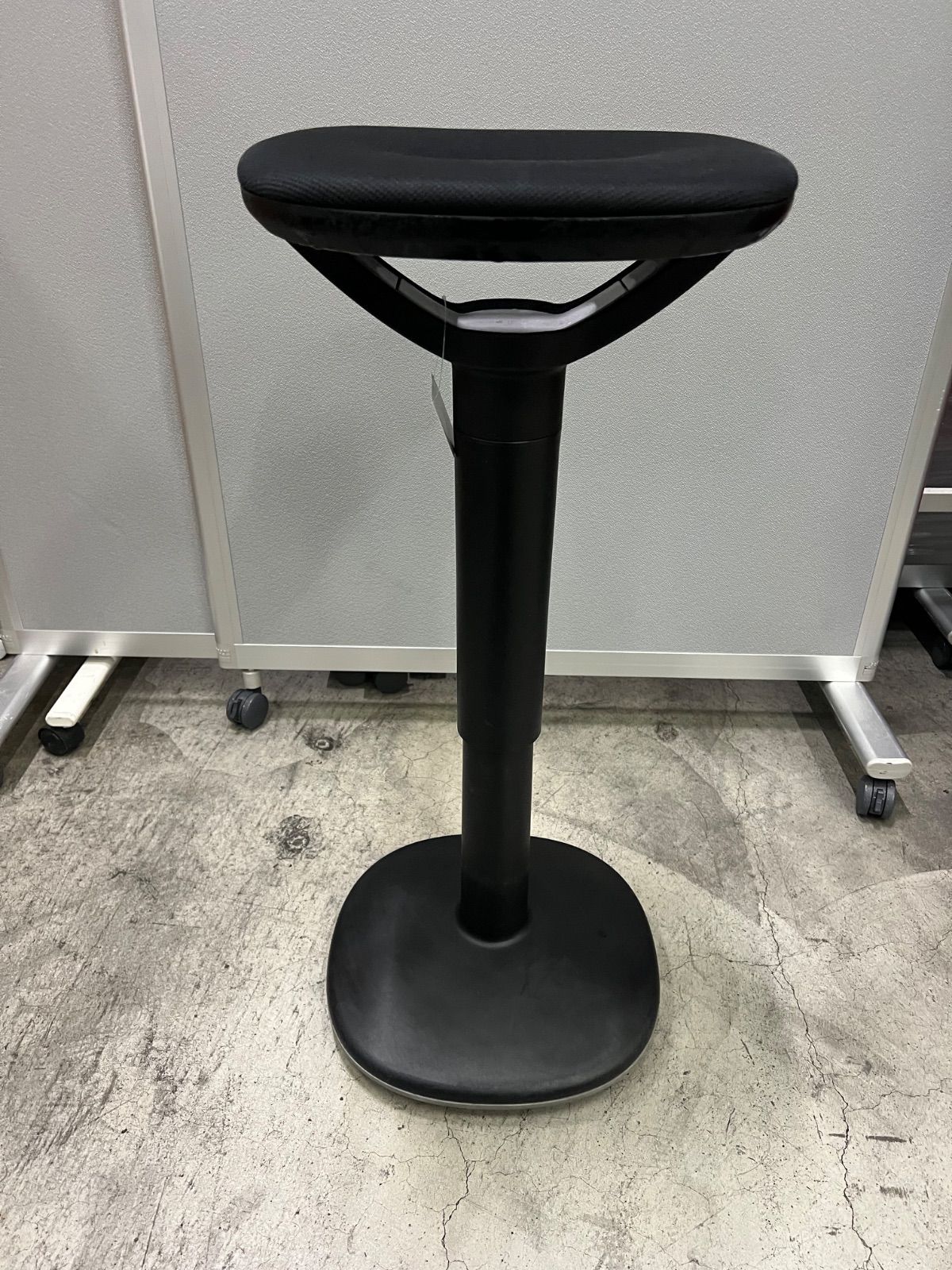 【美品】イトーキ ピッコ ミーティングチェア 多目的チェア ハイスツール 送料無料】 ITOKI(イトーキ) ピッコ ミーティングチェア 多目的