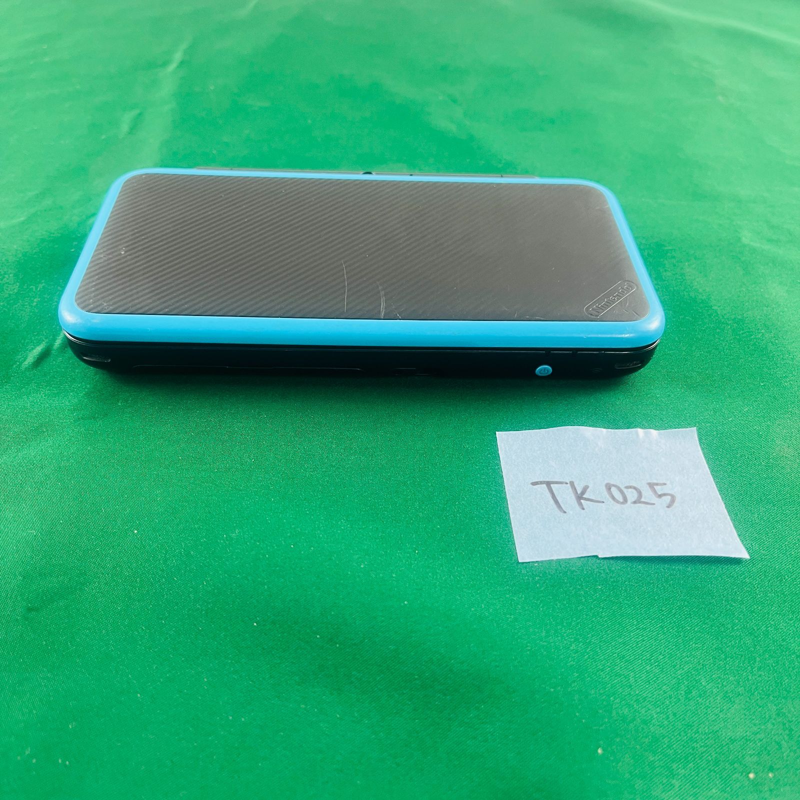 TK025 New ニンテンドー 2DS LL ブラック×ターコイズ ゲーム機 本体 充電アダプター付き ニューニンテンドー ニンテンドー Nintendo 任天堂 携帯用ゲーム機 UP786_INFO