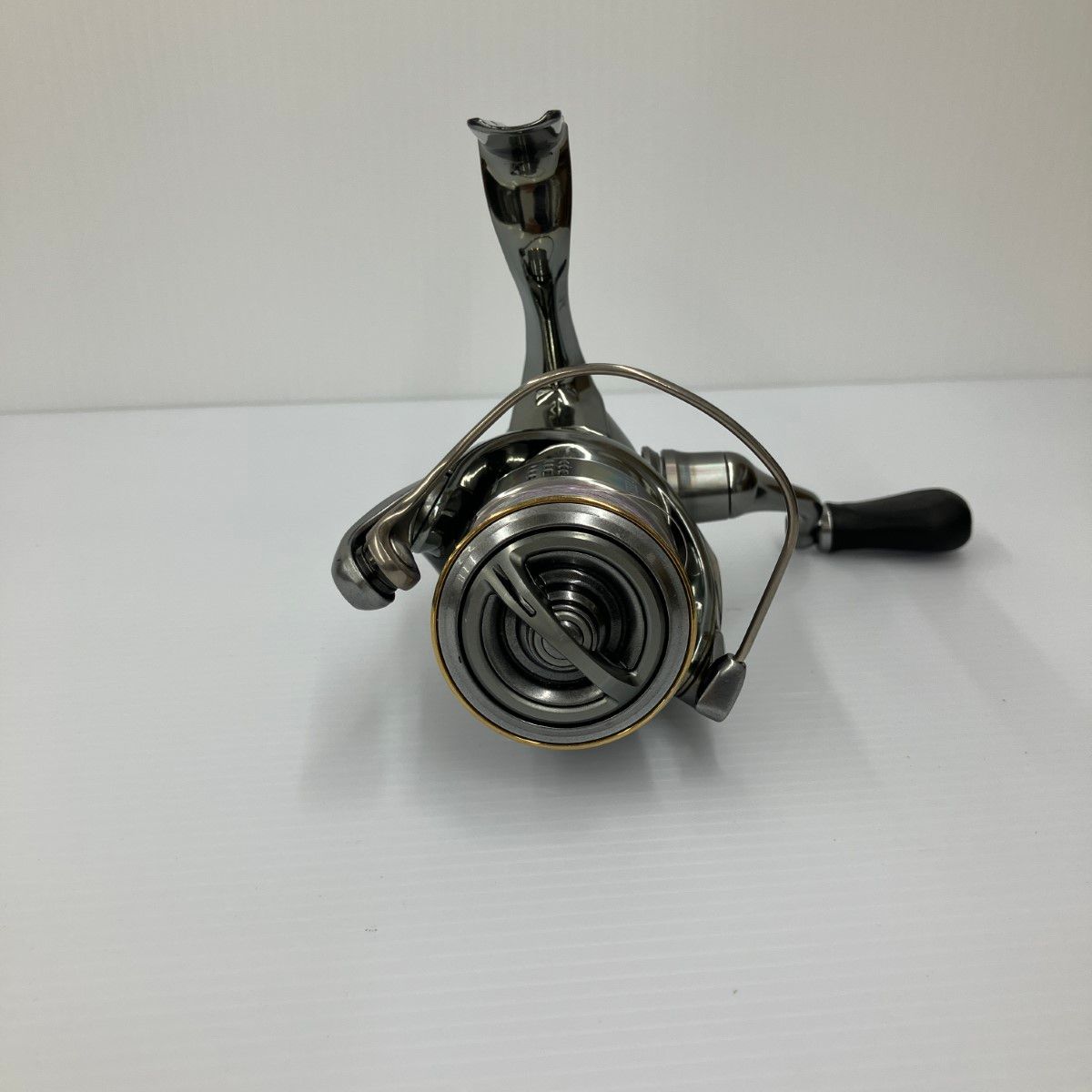 σσSHIMANO シマノ 18ステラ C2500SHG キズ有 程度B 箱・取説付き