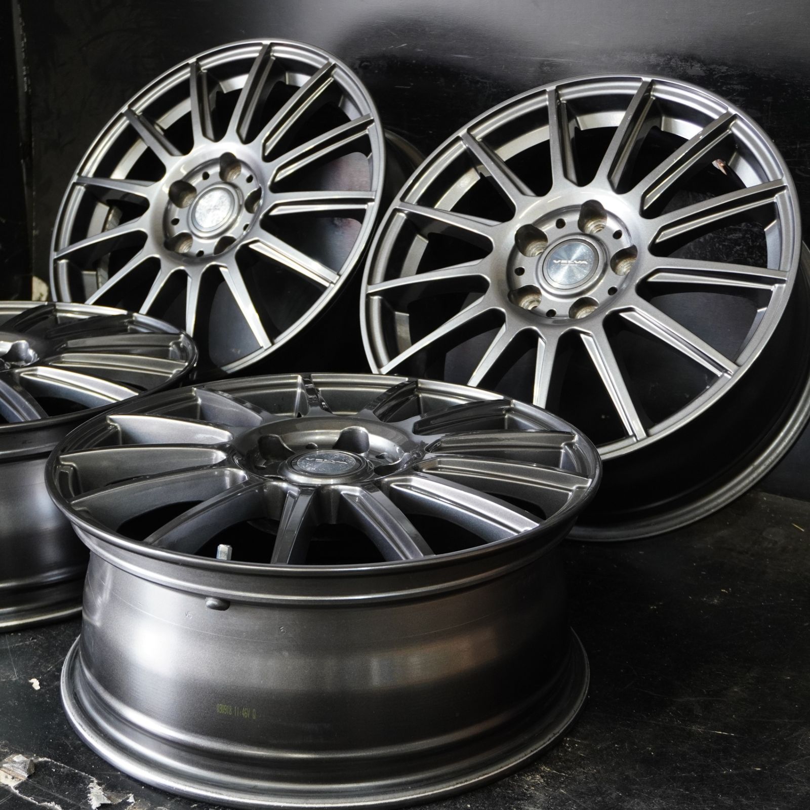 Weds VELVA 17×7J 53 114.3 5H 4本 ノア ヴォクシー セレナ エクストレイル ステップワゴン等