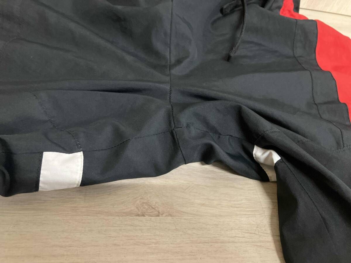 ナイロンパンツ Mサイズ