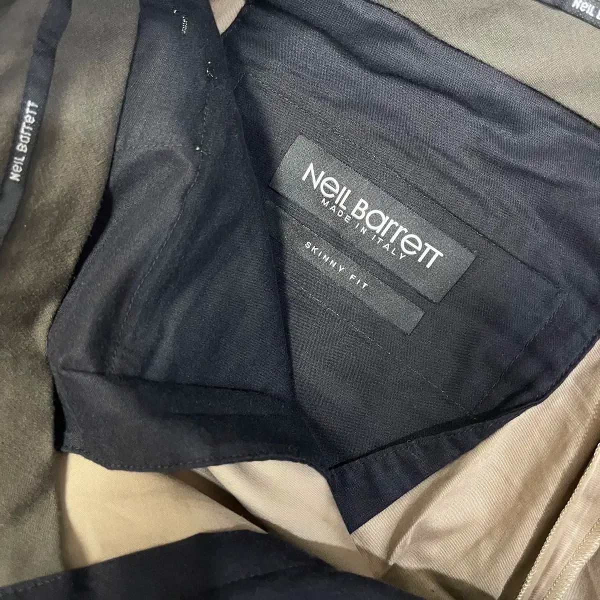 NEIL BARRETT ニールバレット スキニー ロー 上昇 8 富 パンツ DECORATOM_COM_BR