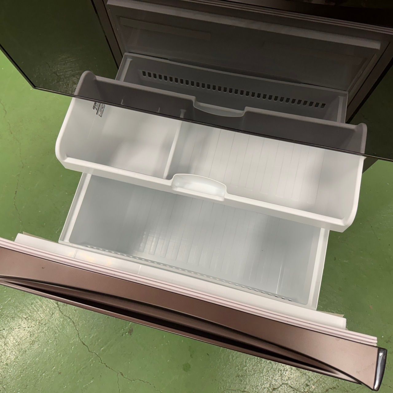 ブラウンカラー 右開き