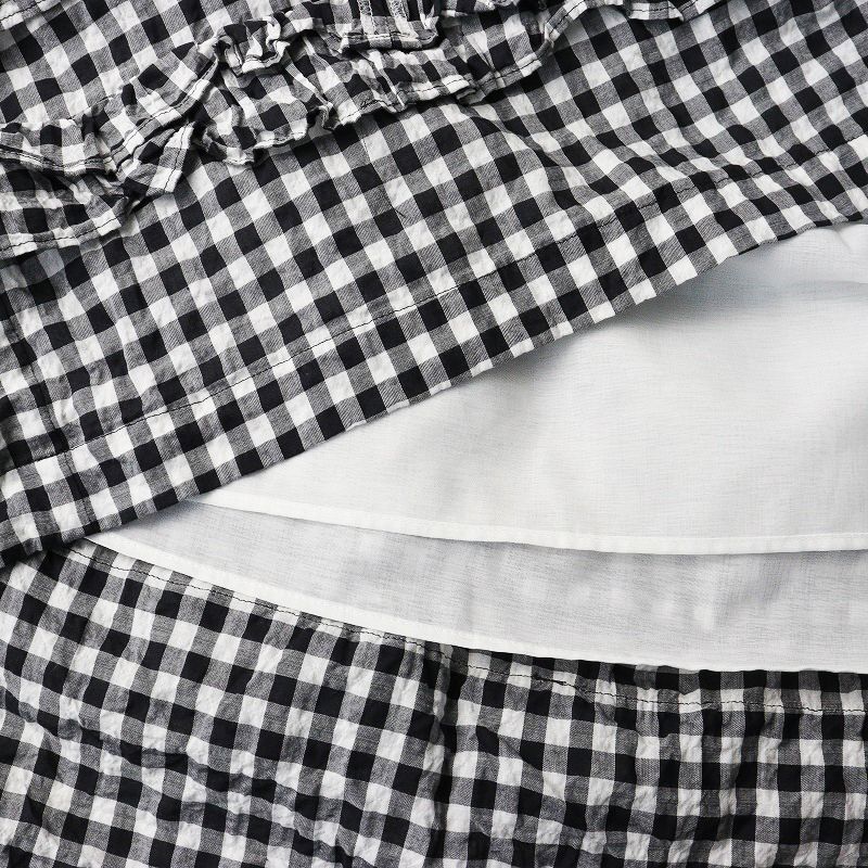 ブラック フリル