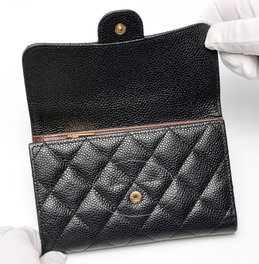 CHANELシャネル 財布 ミディアム ブラックマトラッセ キャビアスキン