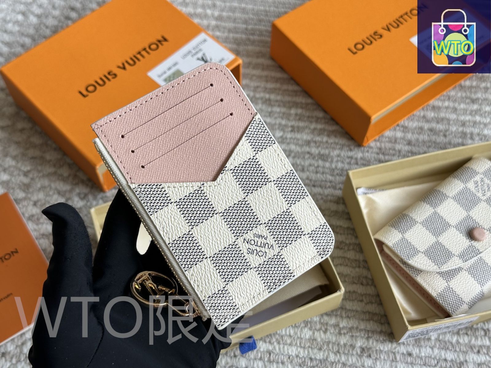 今日特価】LV ルイ・ヴィトン カードケース 白いチェック柄と