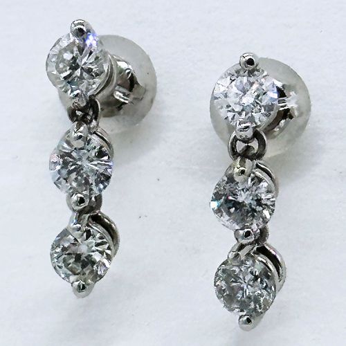 プラチナ Pt900 天然ダイヤモンド トータル 1.0ct スリー ストーン スウィング 手作り ピアス 3 stone swing pierced  - メルカリ