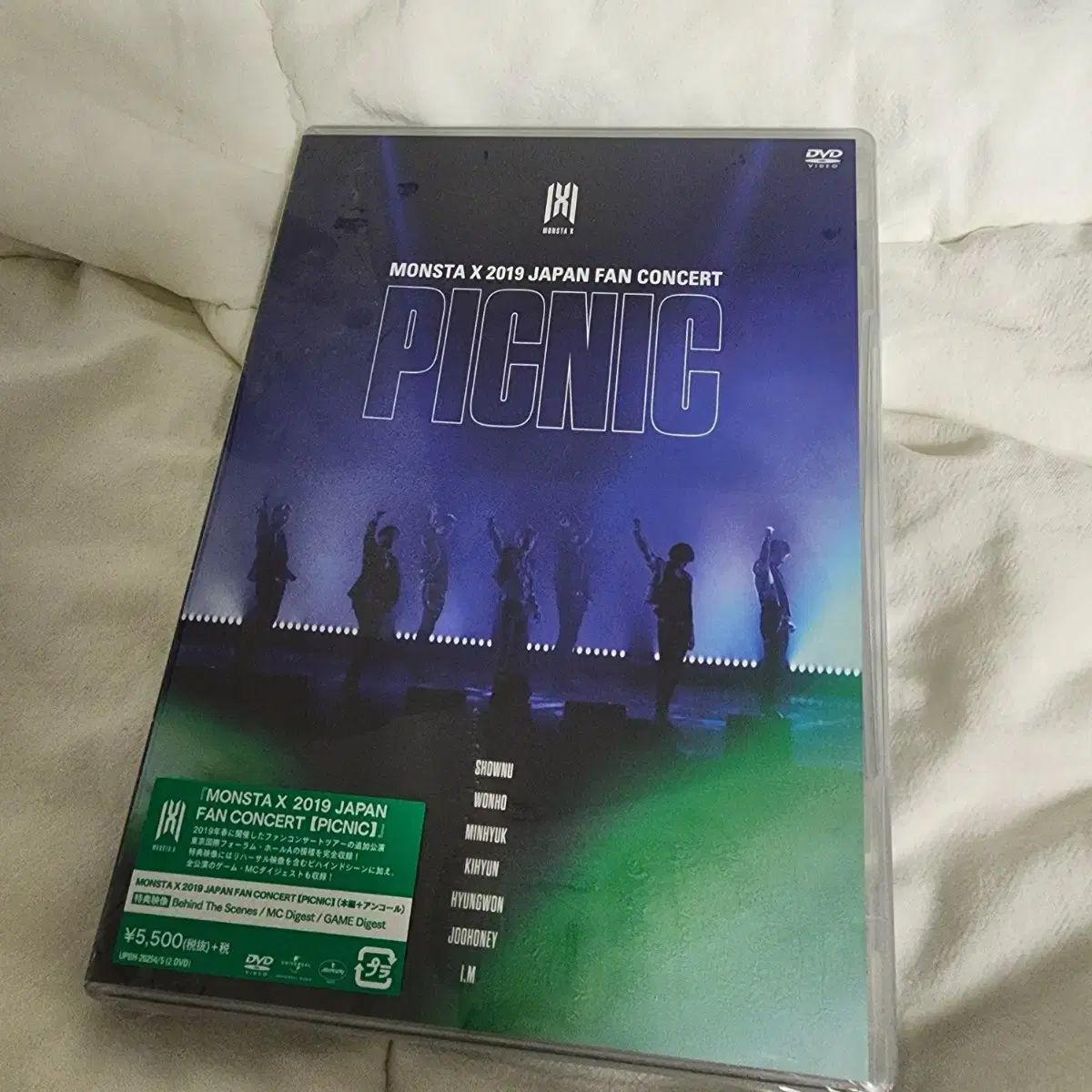 MONSTA X JAPAN CONCERT 0 FAN - WORLD PICNIC X, HERE] SEOUL』 ARE 