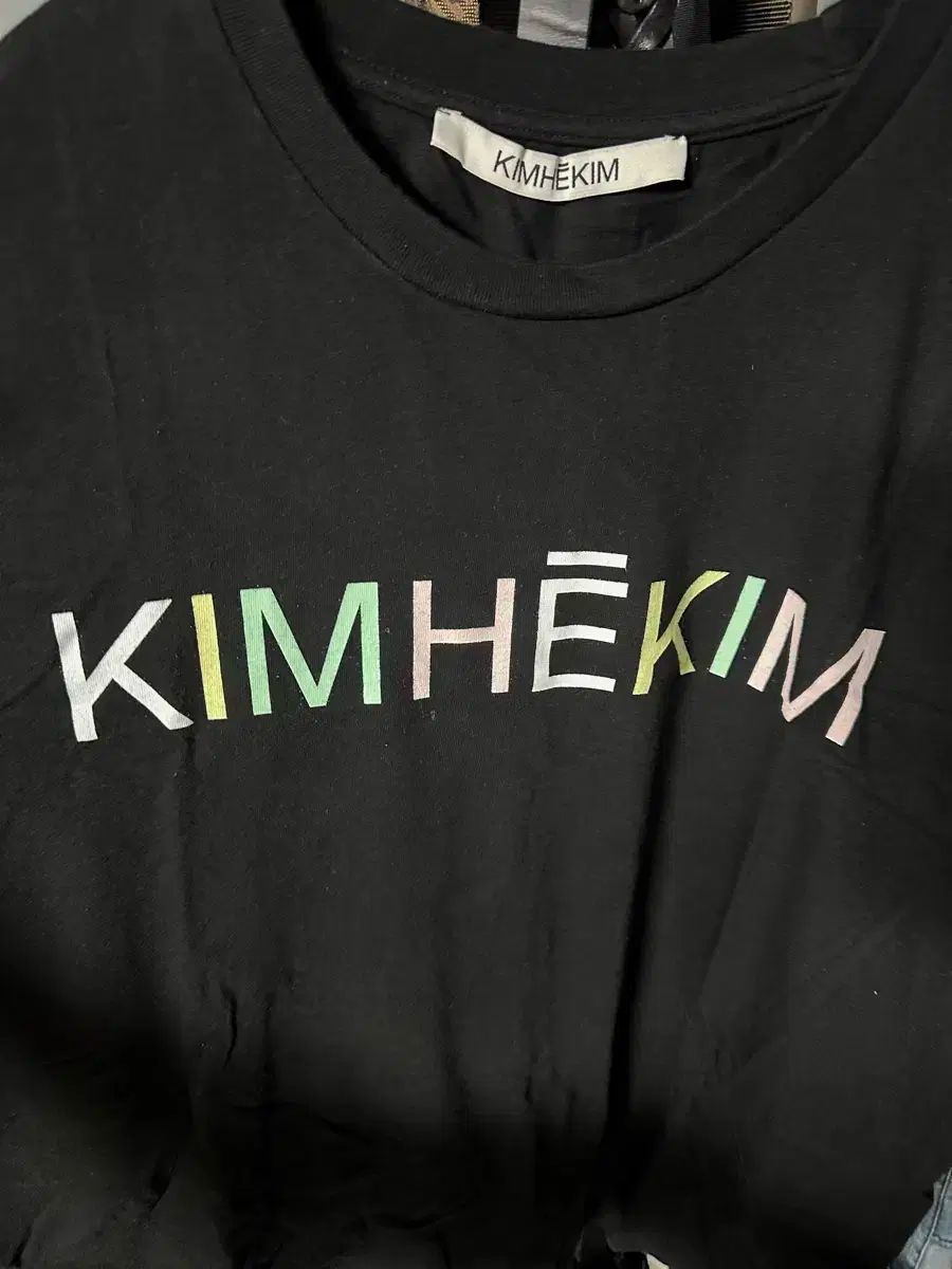 キム・ヘキム レインボー Tシャツ XL