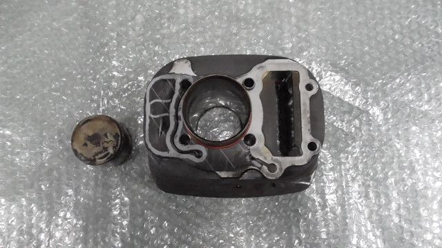 ドラッグスター250 VG05J-005xxx の シリンダーピストン 1 1758677152