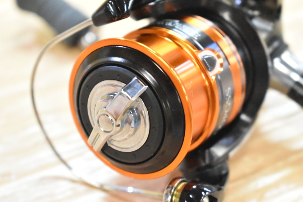 フィッシング シマノ 13 ソアレ BB C2000PGSS リールスタンド付き