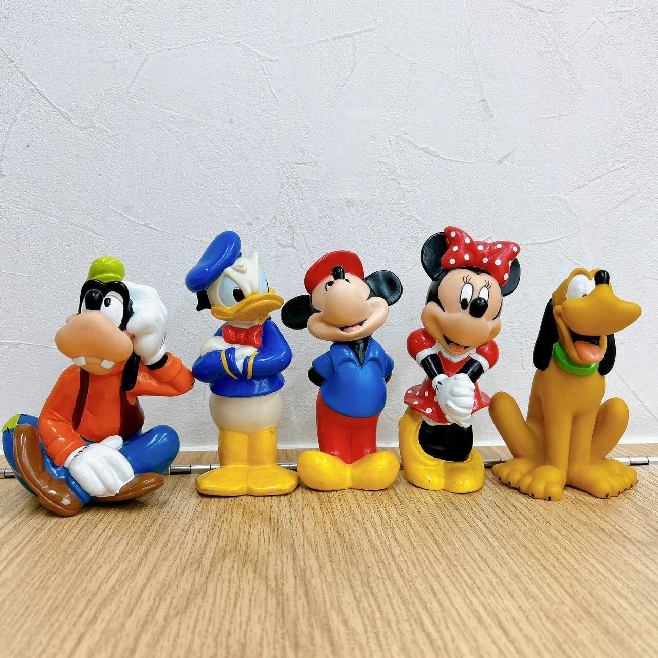 レトロ】 ディズニー ソフビ ミッキー ミニー ドナルド グーフィー プルート セット - メルカリ