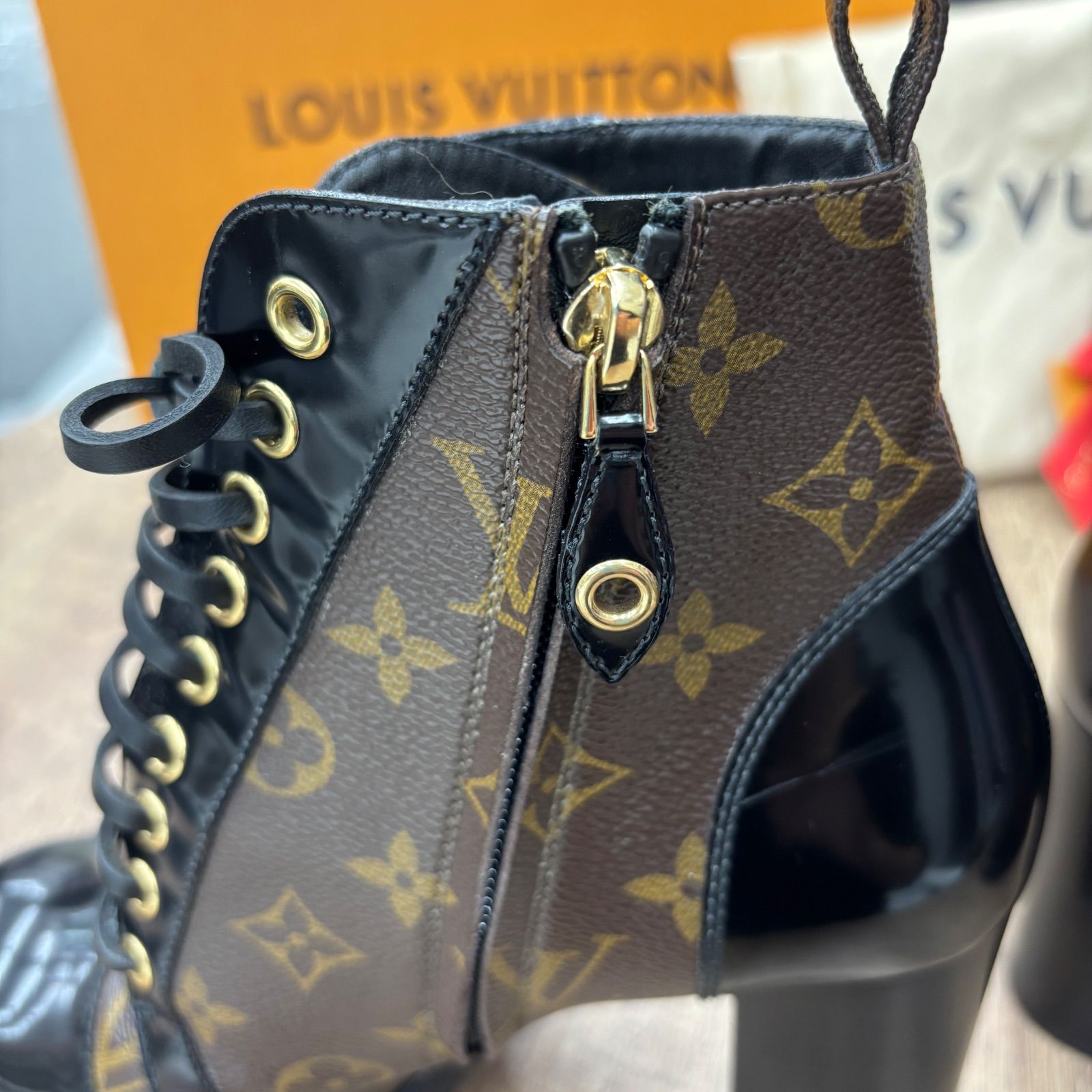 VUITTON