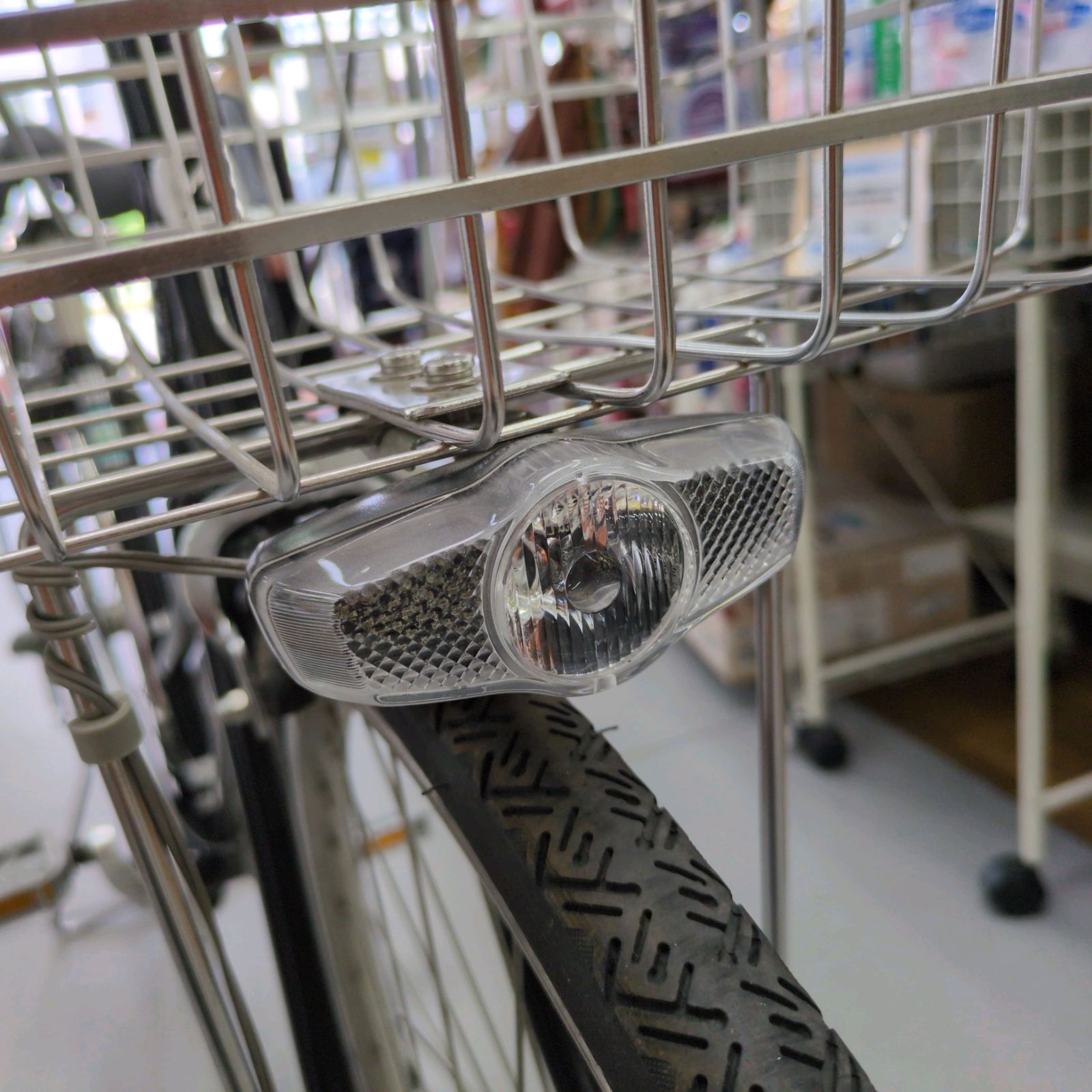 J062 ☆多少キズ使用感有り☆普通自転車☆rune☆内装3段☆LEDオート