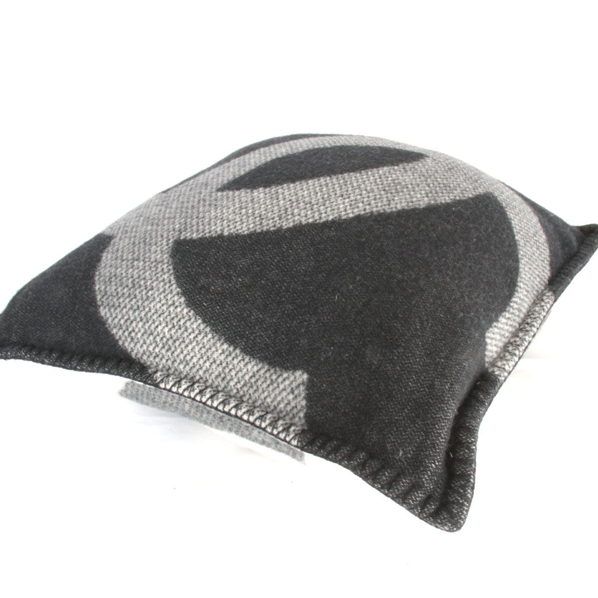 良品『USED』 シャネル クッションカバー インテリアその他 ウール90