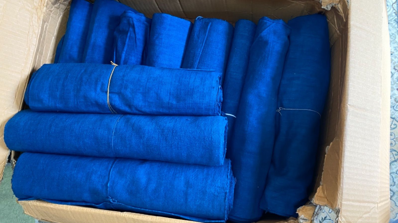 RFA−07 レンテン族の藍染め生地7m反物 藍染め 手織り - 生地/糸