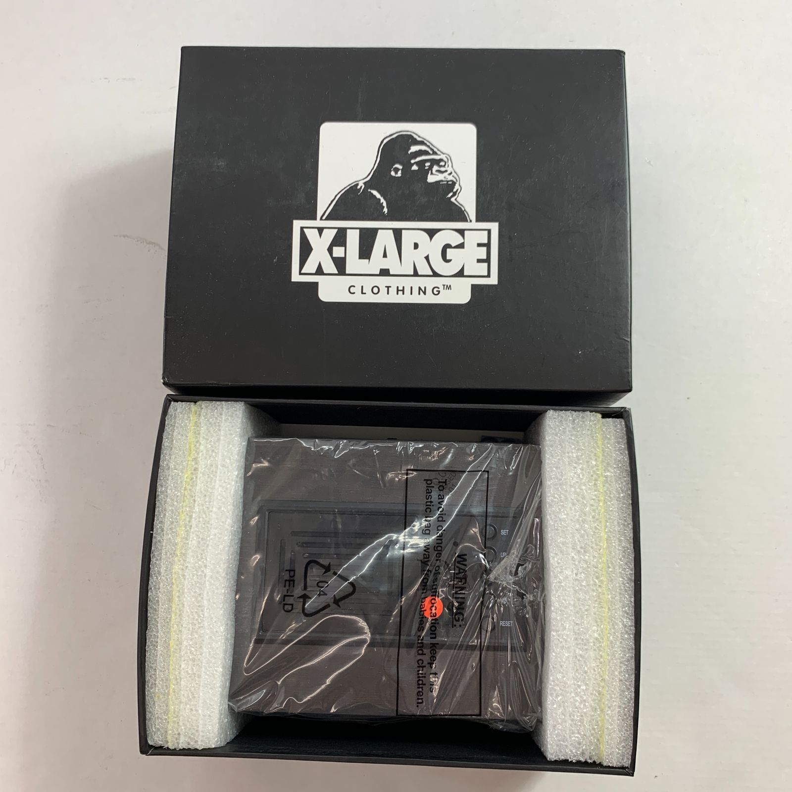 04m1336▽XLARGE エクストララージ デジタル置き時計 時計 通電確認 