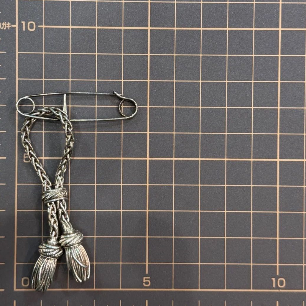 HERMESエルメス 925 ヴィンテージ ブローチ - メルカリ HERMESエルメス 925 ヴィンテージ ブローチ - メルカリ