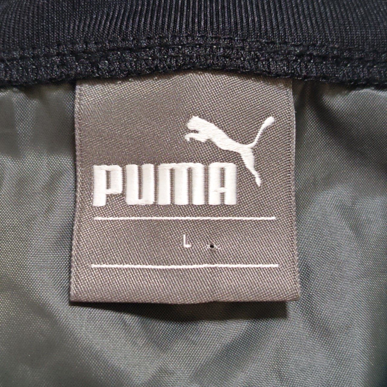 美品◎【PUMA】プーマ ピステ トレーニングウェア サッカー フットサル ランニング ジョギング 練習着 長袖シャツ トップス 薄手 刺繍 シンプル ブラック 黒×ダークグレー メンズ サイズL/M15589jY