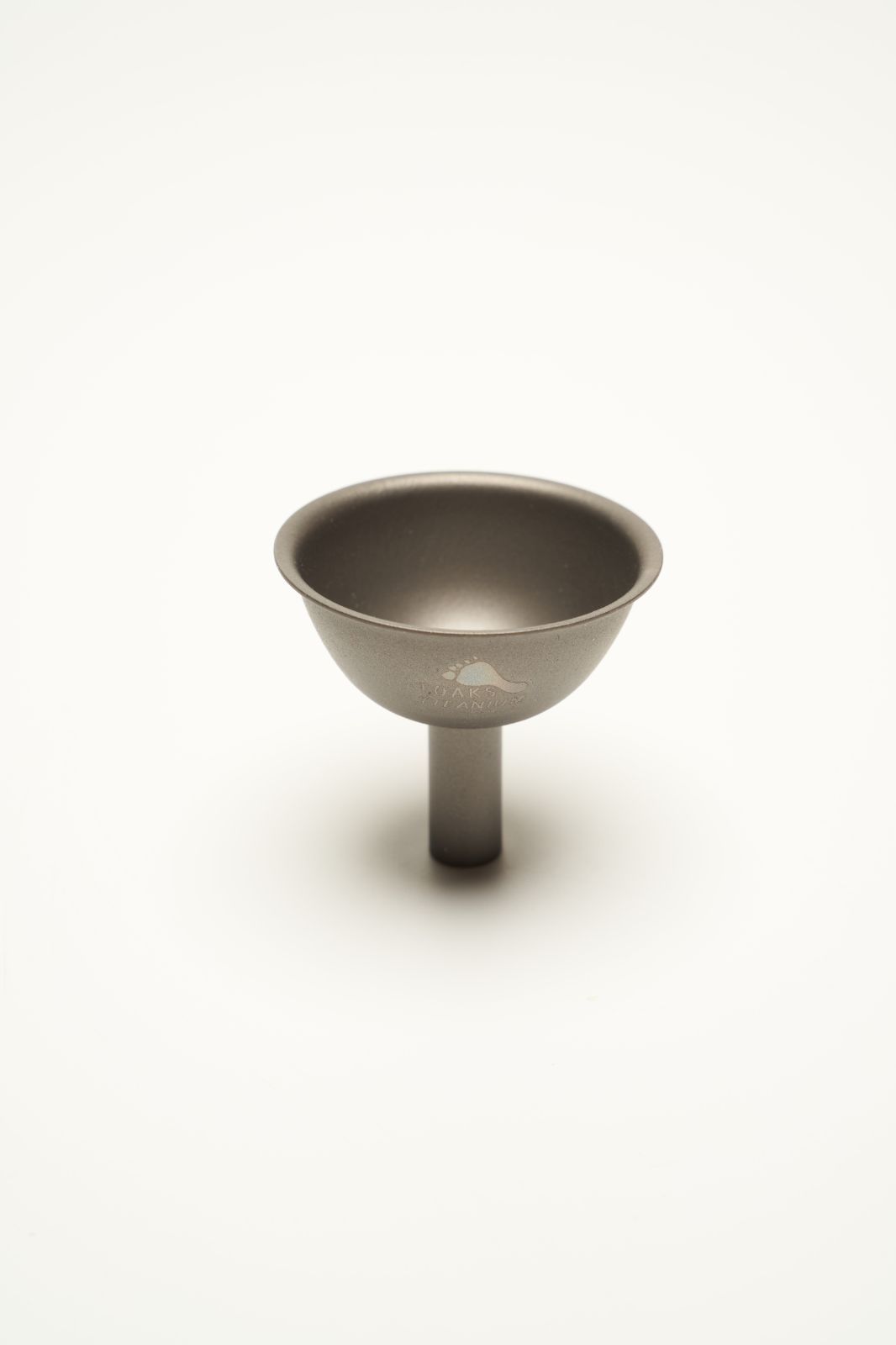 TOAKS チタン製アルコールフラットフラスコセット -200mlフラスコ ショットグラス2個 漏斗付き SC-06 HRDEVELOPMENT_JP