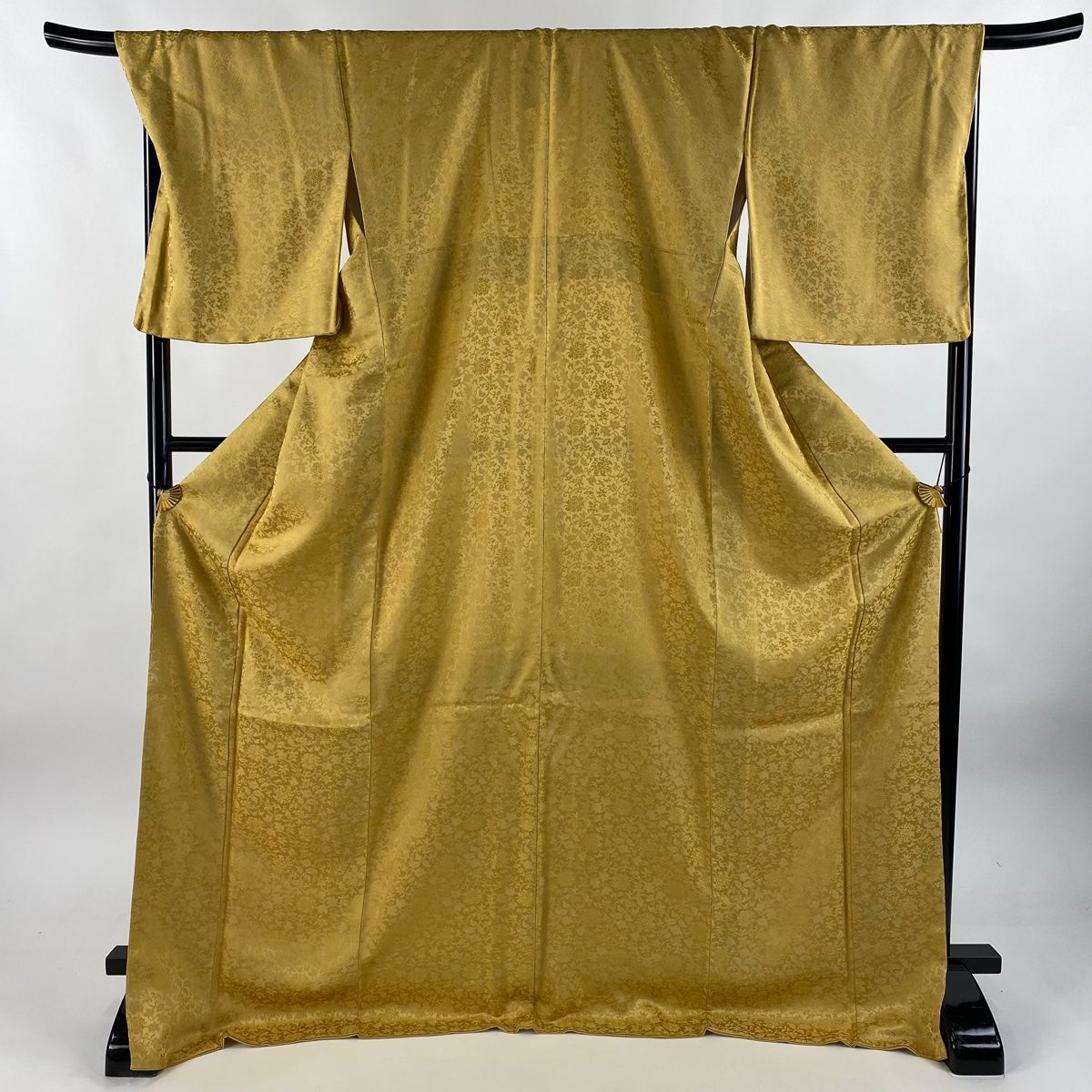 色無地 身丈173.5cm 裄丈70cm L 袷 地紋 黄土色 正絹 秀品 一つ紋