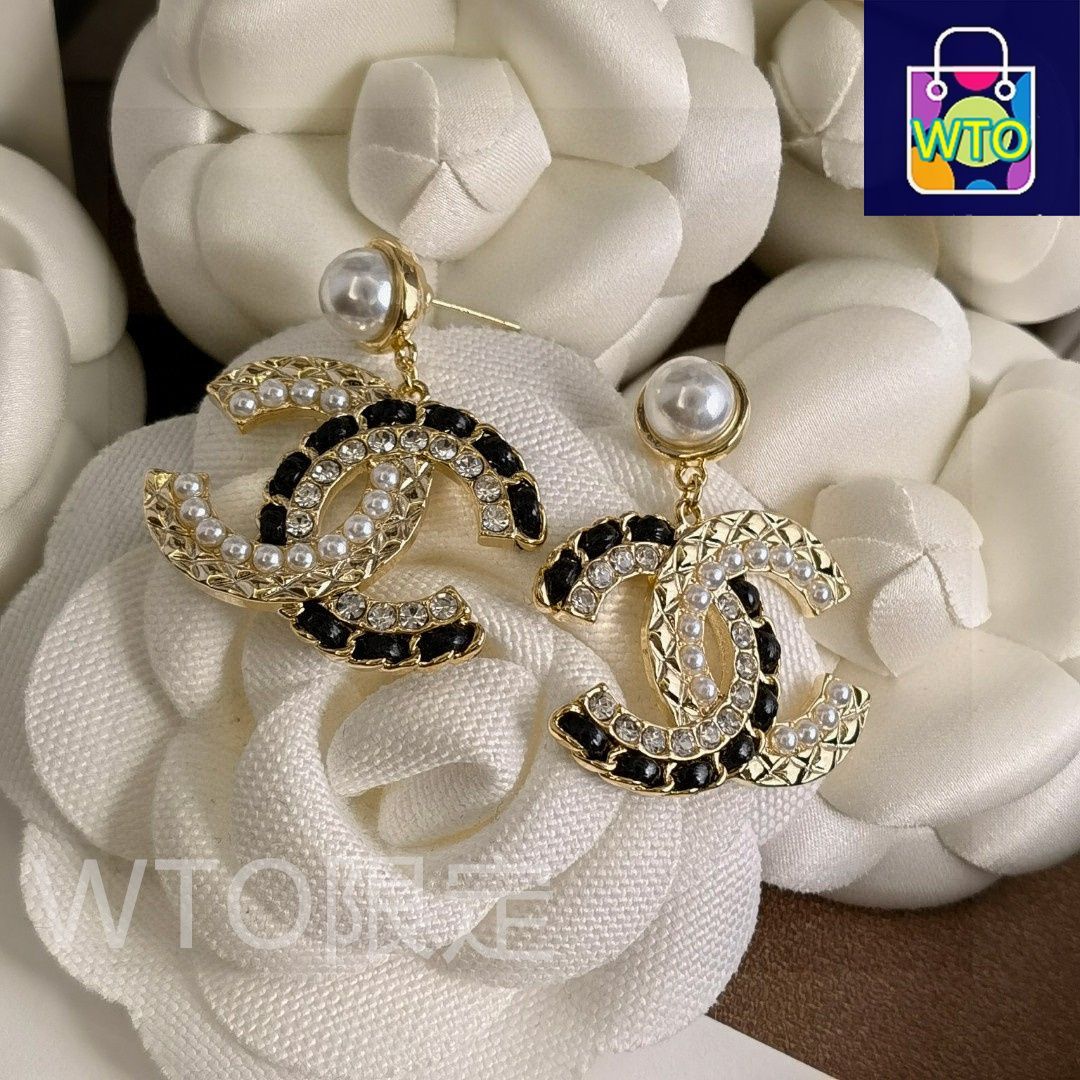 【華やかさをプラスする】CHANEL パール＆クリスタルイヤリング CHANEL】シャネル パール クリスタル イヤリング (CHANEL