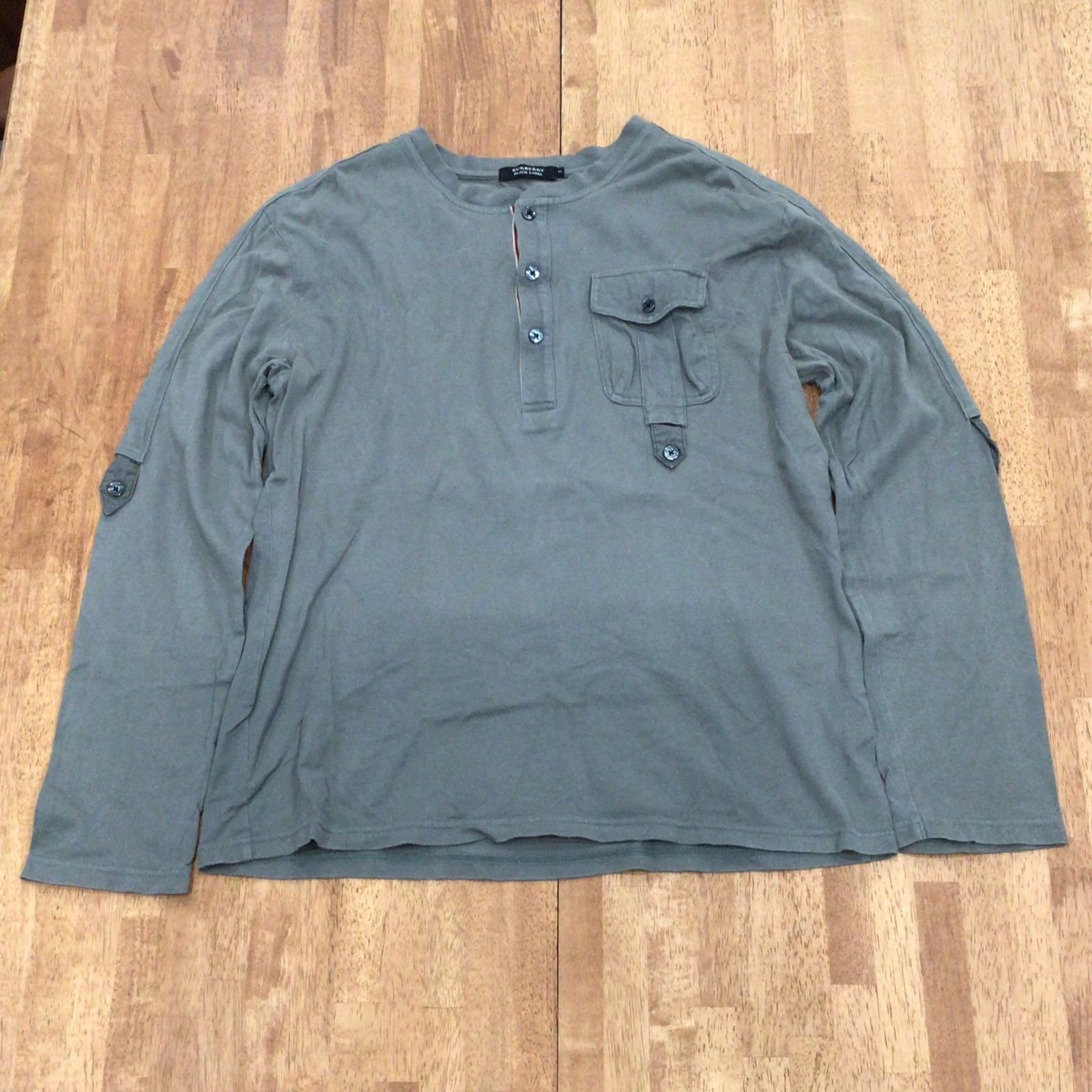 バーバリー 赤 Tシャツ B25042238