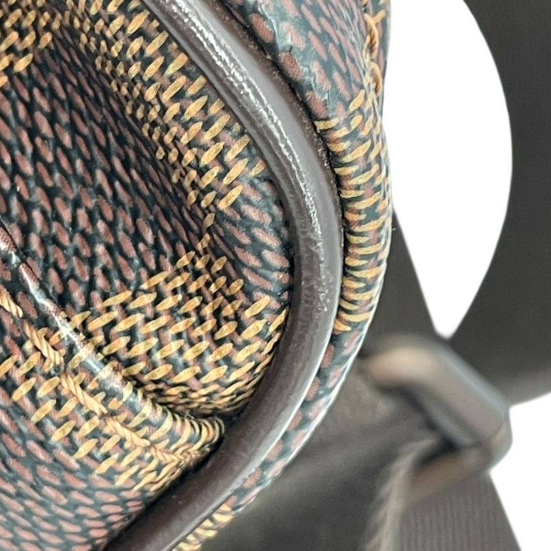 VUITTON