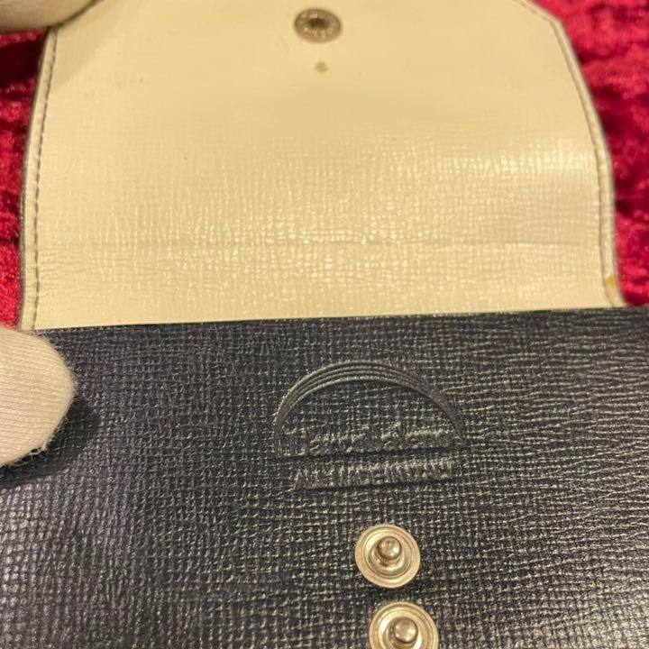 本革