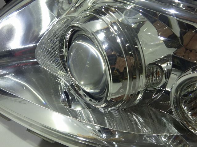 アイシス 後期 ヘッドライト左右セット HID KOITO 44-72 アイシス 後期