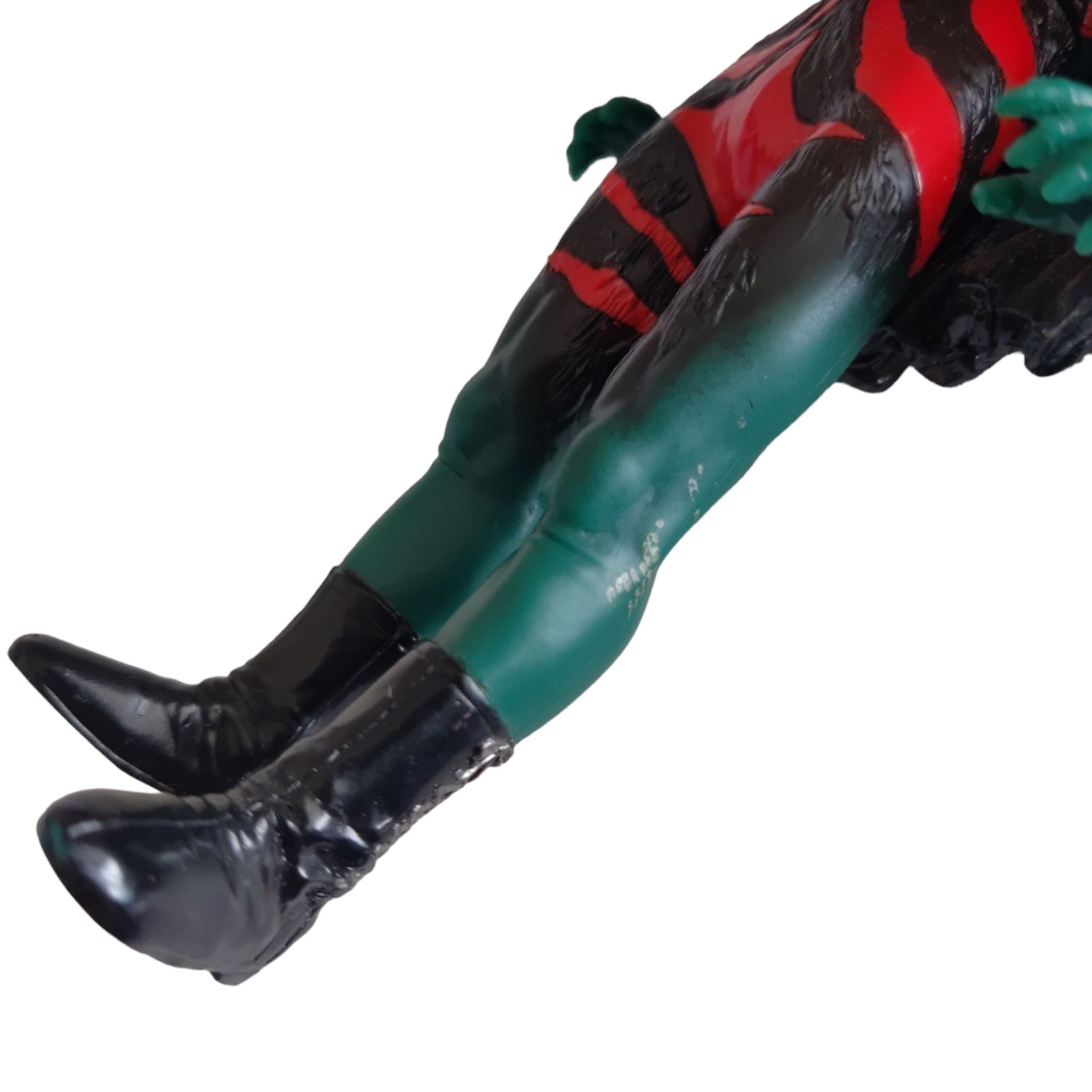 クモ男　仮面ライダー　ソフビ 初代『仮面ライダー』一番最初のショッカー怪人「蜘蛛男」を製作